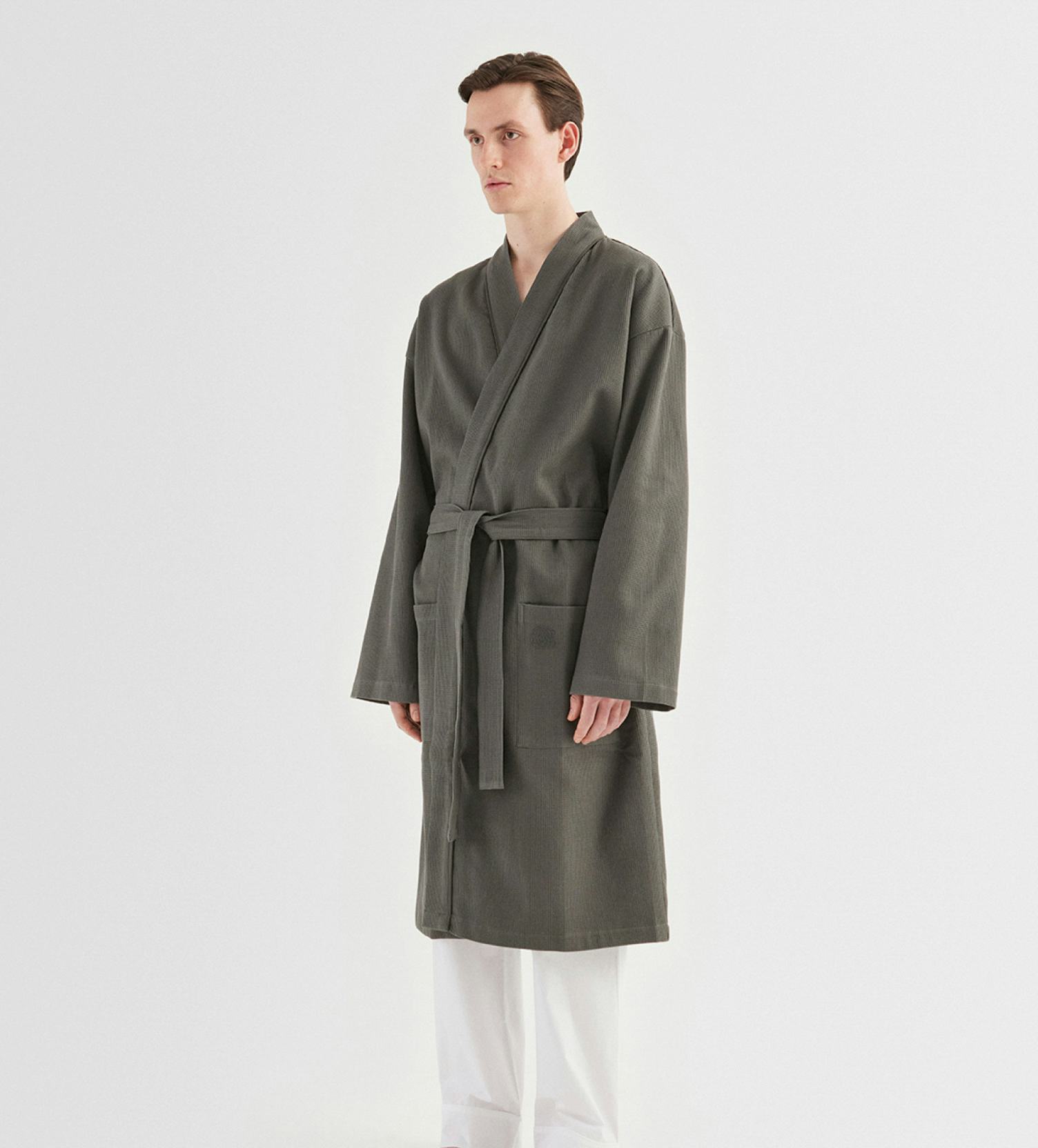 spids blive forkølet Dyrke motion Warm grey kimono with a terry lining. Sheer luxury